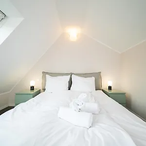 Apartment Favorite -suite And - Altstadt, Düsseldorf